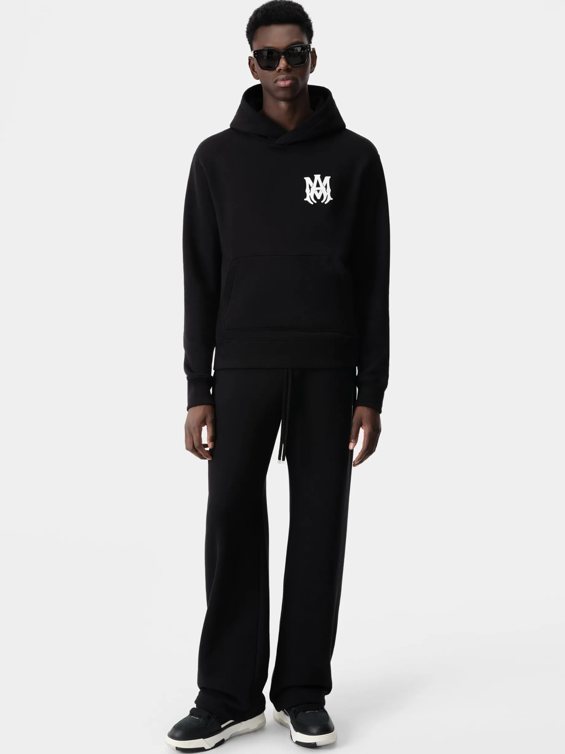 MA CORE LOGO SWEATPANT