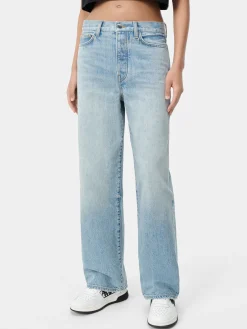 WOMEN'S WIDE STRAIGHT JEAN